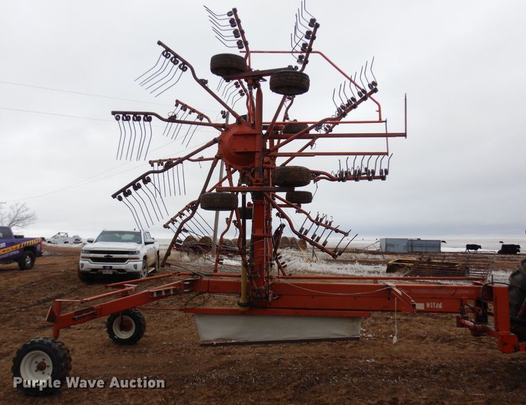 image for item DN6315 1994 Kuhn GA7301  rotary hay rake