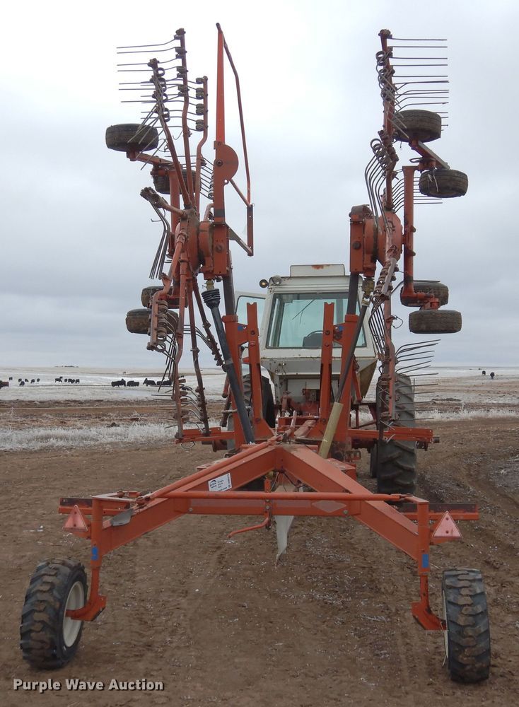 image for item DN6315 1994 Kuhn GA7301  rotary hay rake