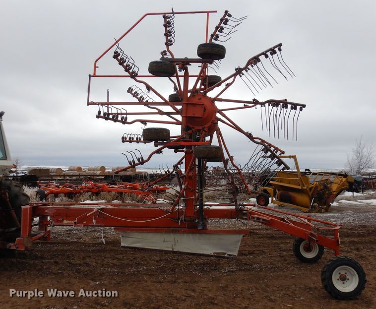 image for item DN6315 1994 Kuhn GA7301  rotary hay rake