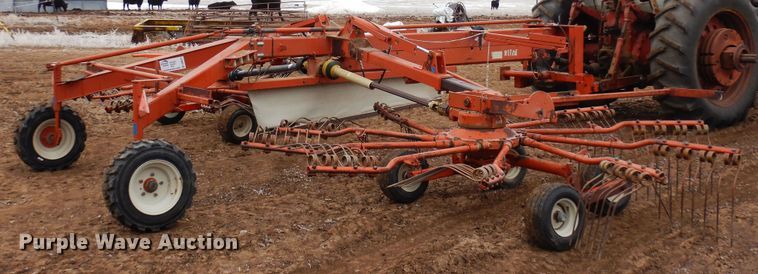 image for item DN6315 1994 Kuhn GA7301  rotary hay rake