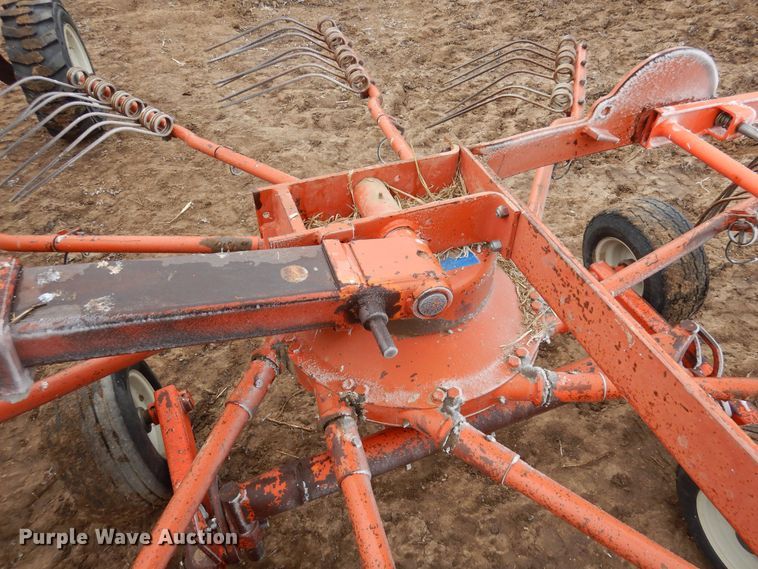 image for item DN6315 1994 Kuhn GA7301  rotary hay rake