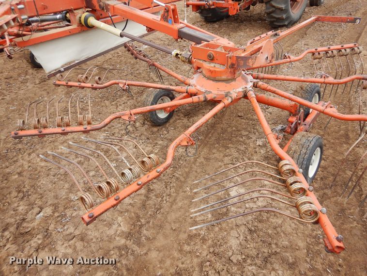image for item DN6315 1994 Kuhn GA7301  rotary hay rake