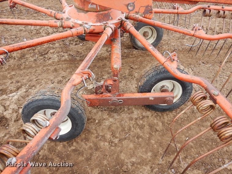 image for item DN6315 1994 Kuhn GA7301  rotary hay rake