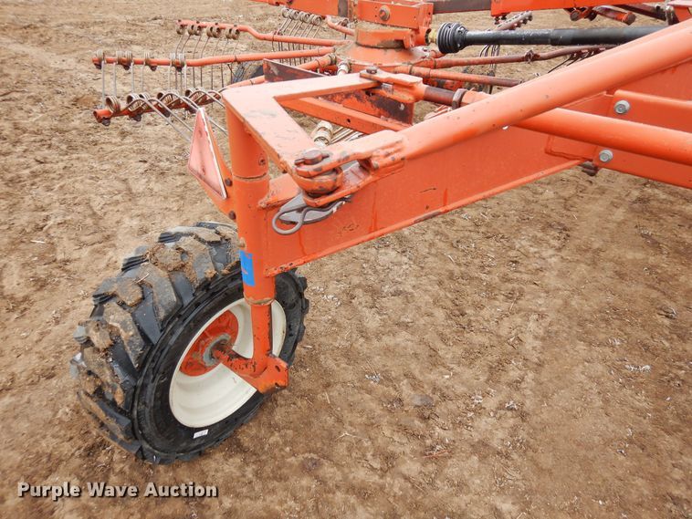 image for item DN6315 1994 Kuhn GA7301  rotary hay rake