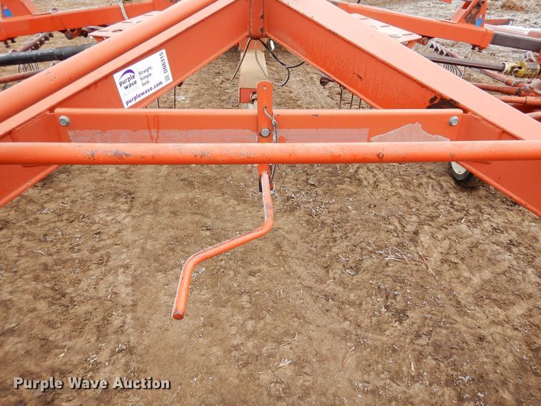 image for item DN6315 1994 Kuhn GA7301  rotary hay rake