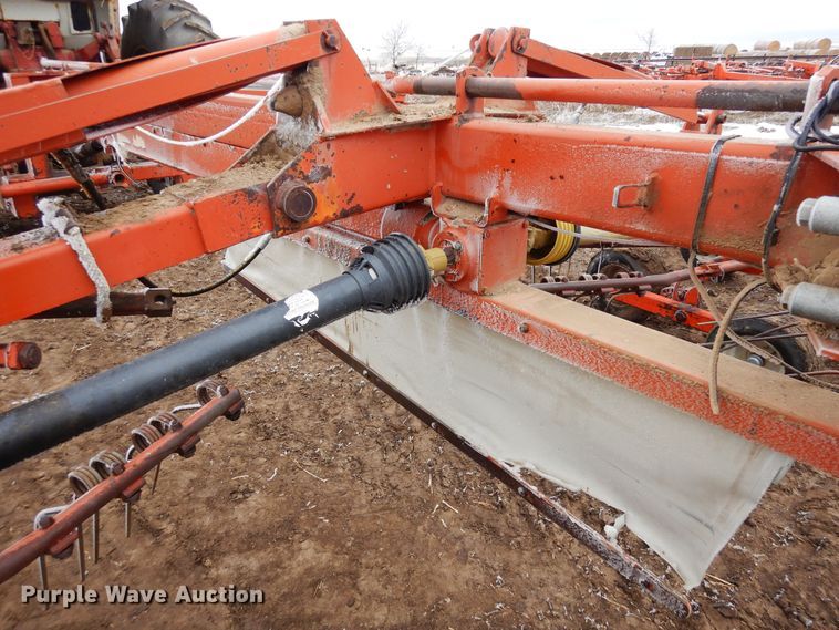 image for item DN6315 1994 Kuhn GA7301  rotary hay rake
