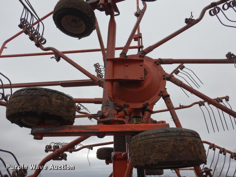 image for item DN6315 1994 Kuhn GA7301  rotary hay rake