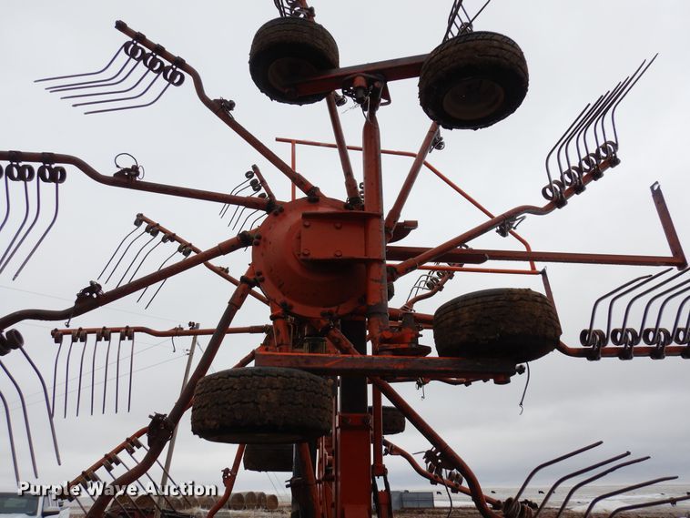 image for item DN6315 1994 Kuhn GA7301  rotary hay rake