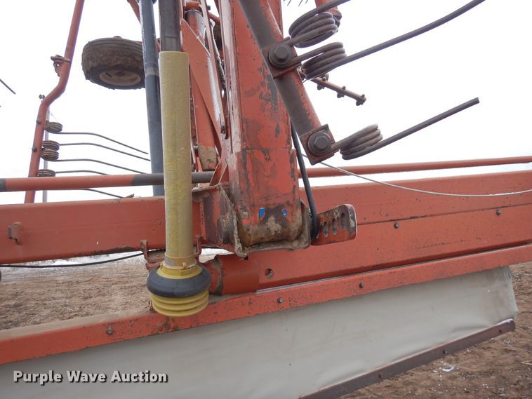 image for item DN6315 1994 Kuhn GA7301  rotary hay rake