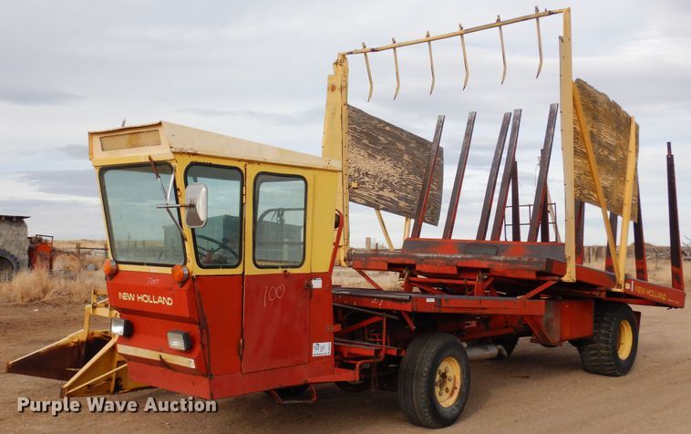 image for item DN6320 New Holland 1049  bale stacker