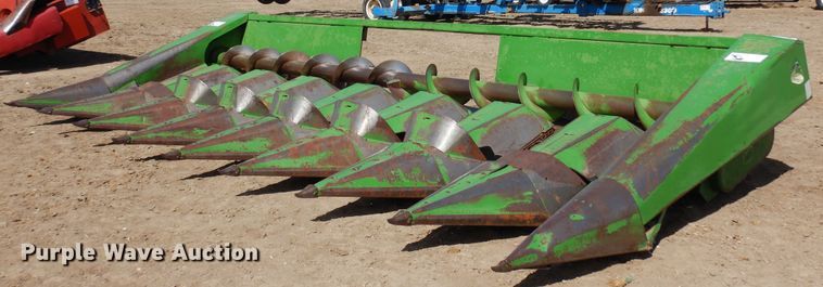 image for item DN6323 John Deere 843  corn head