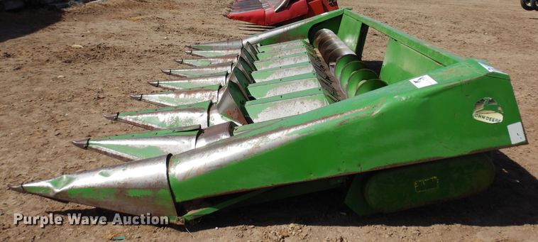 image for item DN6323 John Deere 843  corn head