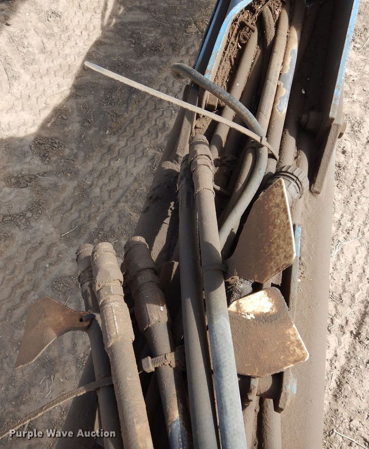 image for item DN6324 Kinze 2300  planter