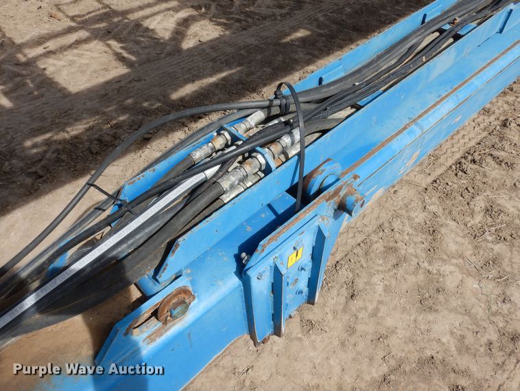 image for item DN6324 Kinze 2300  planter