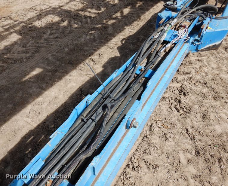 image for item DN6324 Kinze 2300  planter