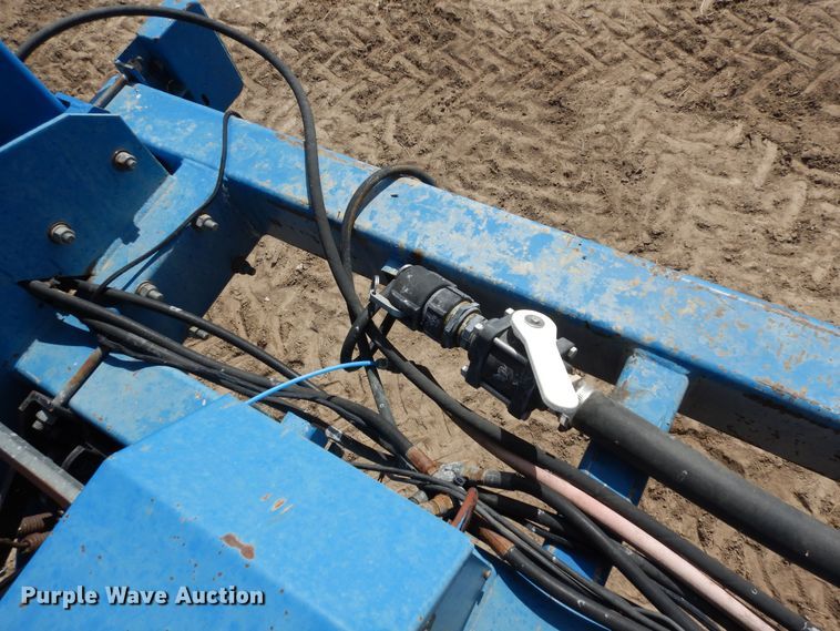 image for item DN6324 Kinze 2300  planter