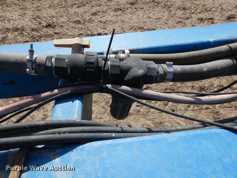 image for item DN6324 Kinze 2300  planter