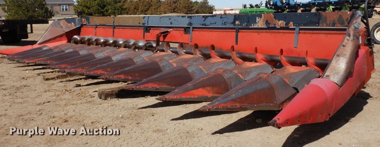 image for item DN6325 Corn head