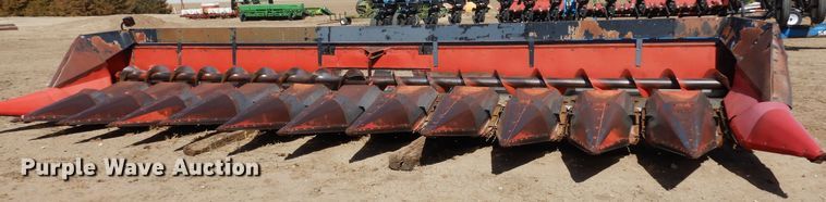 image for item DN6325 Corn head