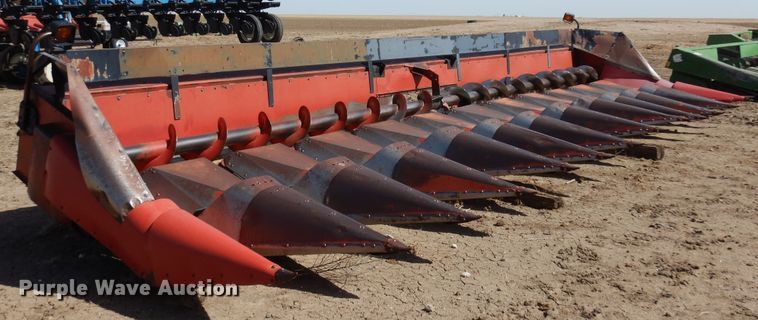 image for item DN6325 Corn head