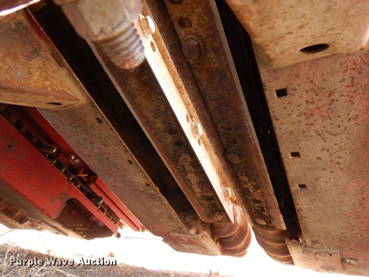 image for item DN6325 Corn head