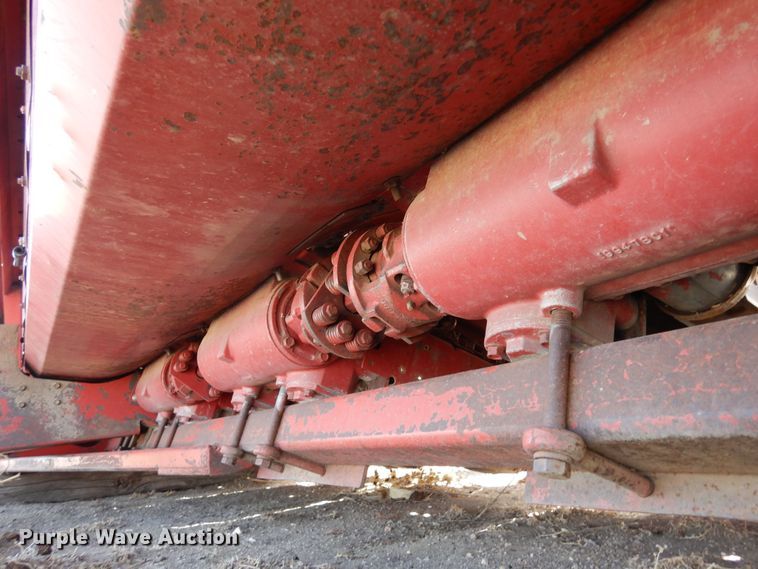 image for item DN6325 Corn head