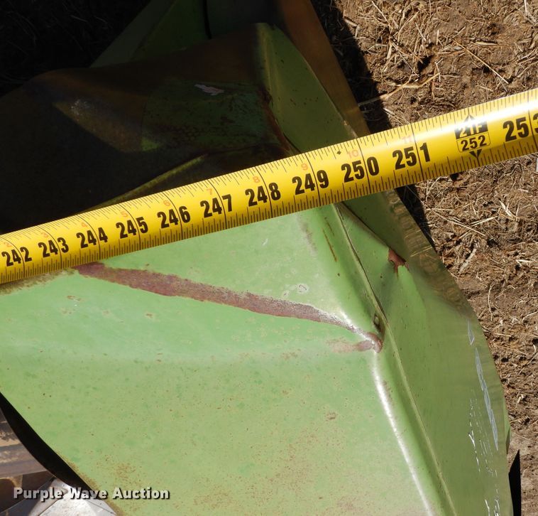 image for item DN6326 (2) John Deere 853A all-crop heads