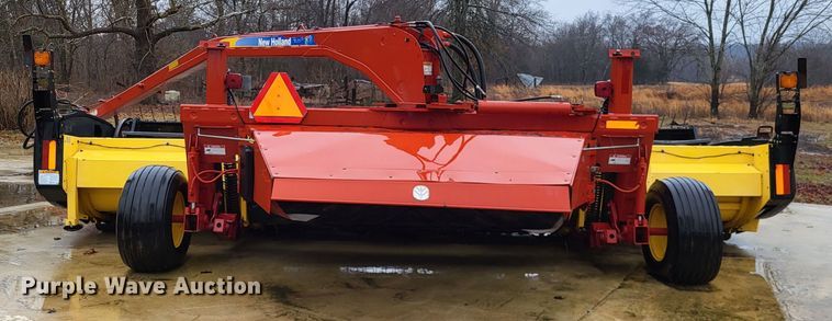 image for item DO3563 New Holland 1475  swather / windrower