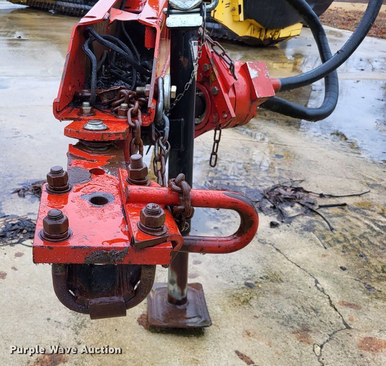 image for item DO3563 New Holland 1475  swather / windrower