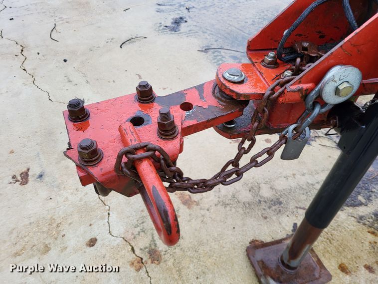 image for item DO3563 New Holland 1475  swather / windrower