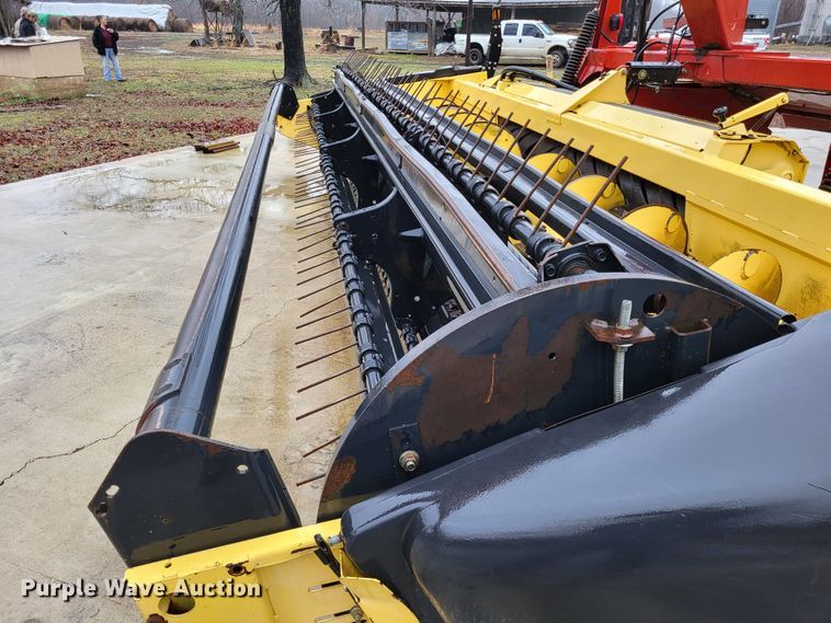 image for item DO3563 New Holland 1475  swather / windrower