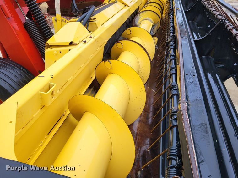 image for item DO3563 New Holland 1475  swather / windrower