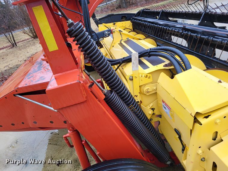 image for item DO3563 New Holland 1475  swather / windrower