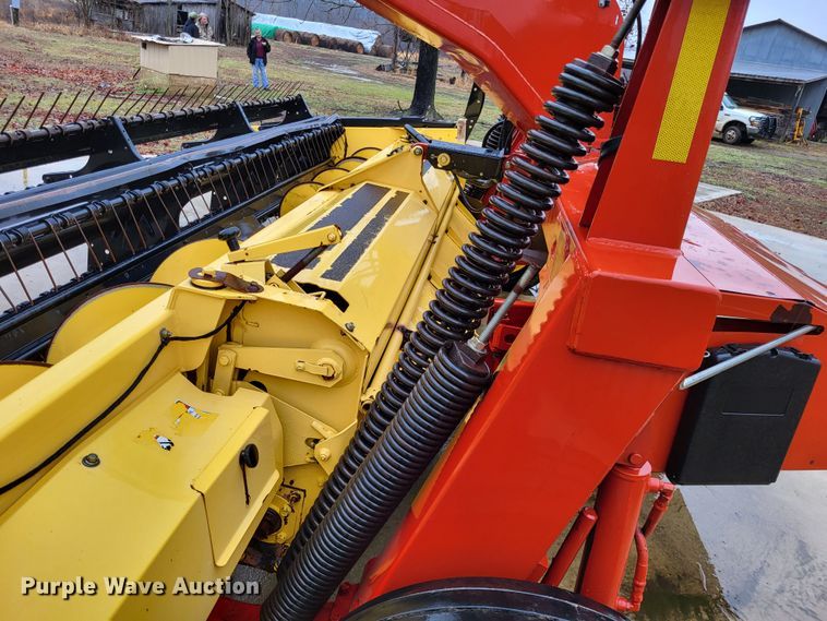 image for item DO3563 New Holland 1475  swather / windrower