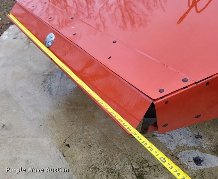 image for item DO3563 New Holland 1475  swather / windrower