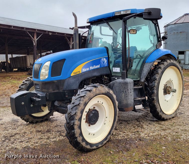 image for item DO3564 New Holland T6070  MFWD tractor