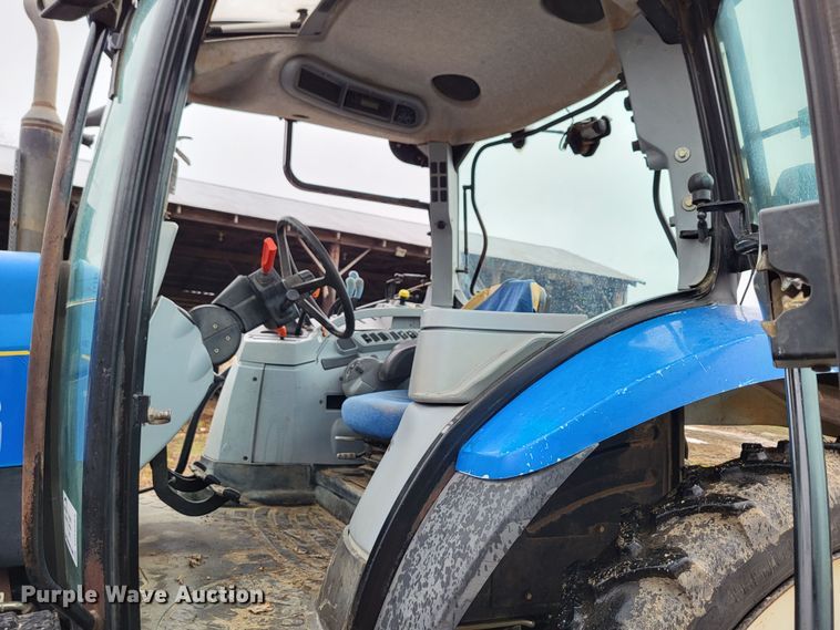 image for item DO3564 New Holland T6070  MFWD tractor