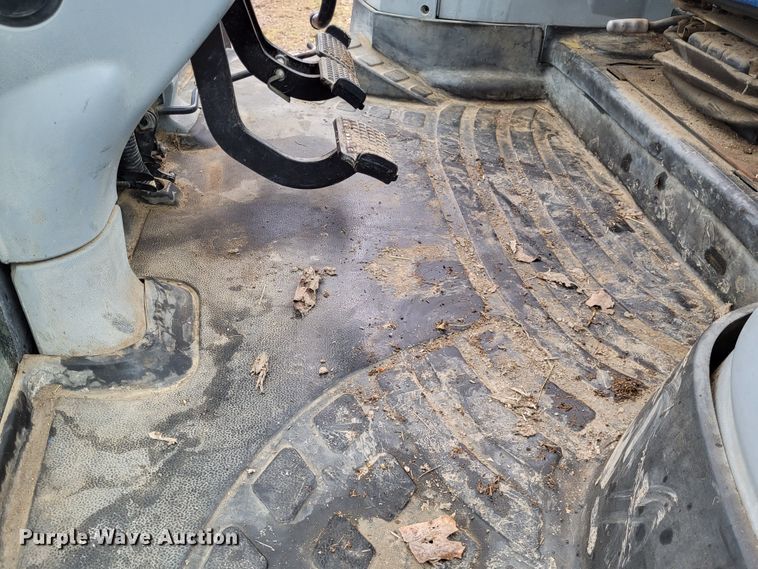 image for item DO3564 New Holland T6070  MFWD tractor