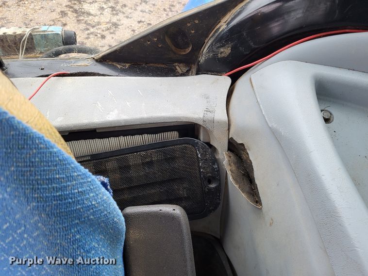 image for item DO3564 New Holland T6070  MFWD tractor