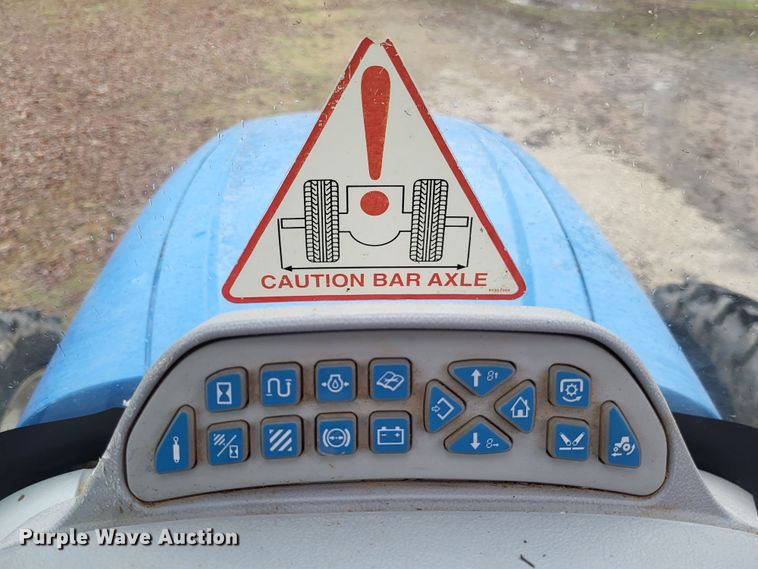 image for item DO3564 New Holland T6070  MFWD tractor