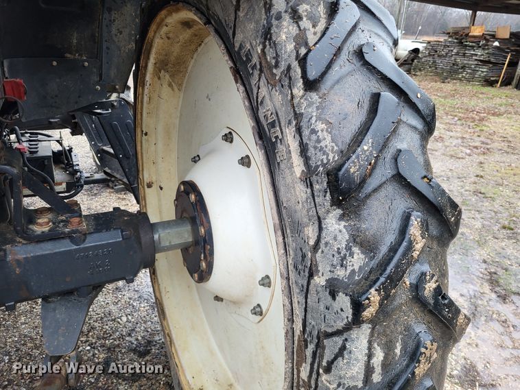 image for item DO3564 New Holland T6070  MFWD tractor