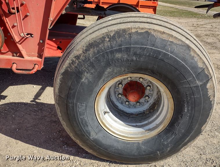 image for item DR8263 1982 Massey Ferguson 860  RWA combine