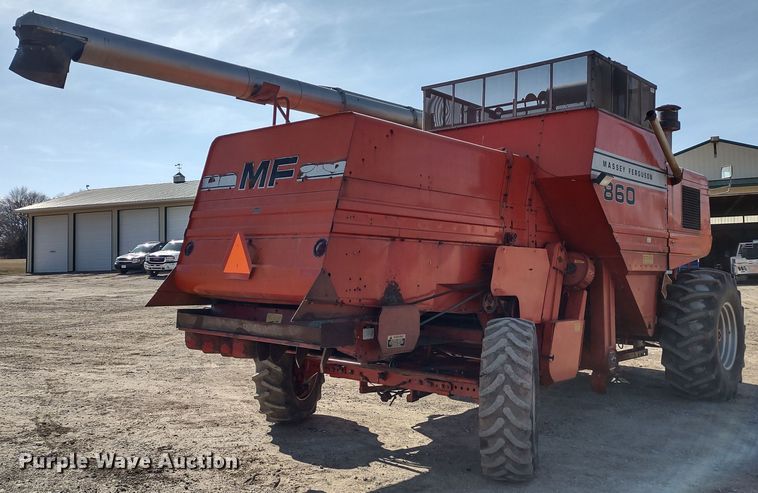 image for item DR8264 1981 Massey Ferguson 860  RWA combine