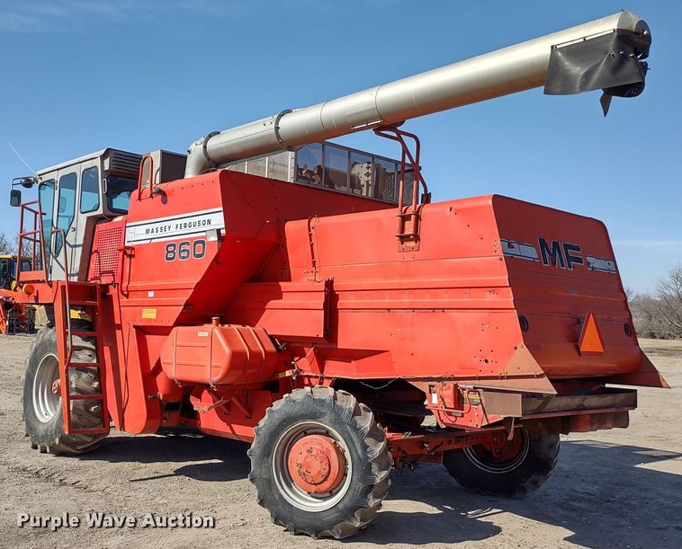 image for item DR8264 1981 Massey Ferguson 860  RWA combine