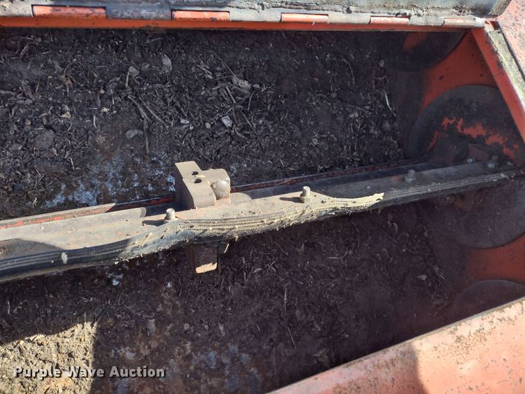 image for item DR8264 1981 Massey Ferguson 860  RWA combine