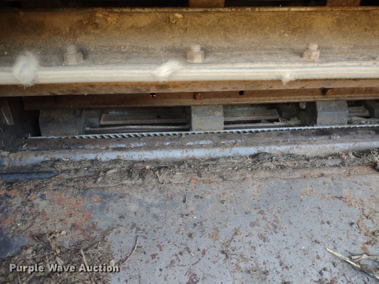 image for item DR8264 1981 Massey Ferguson 860  RWA combine