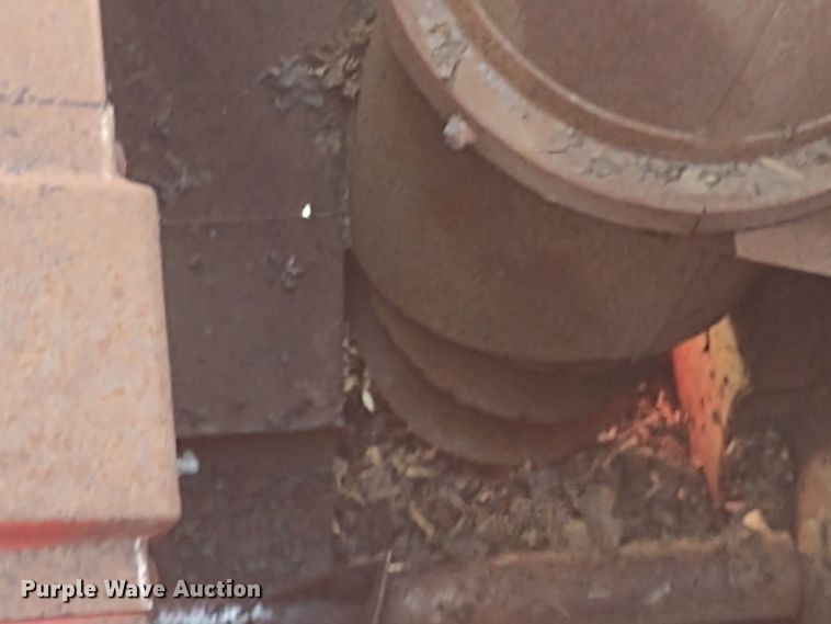 image for item DR8264 1981 Massey Ferguson 860  RWA combine