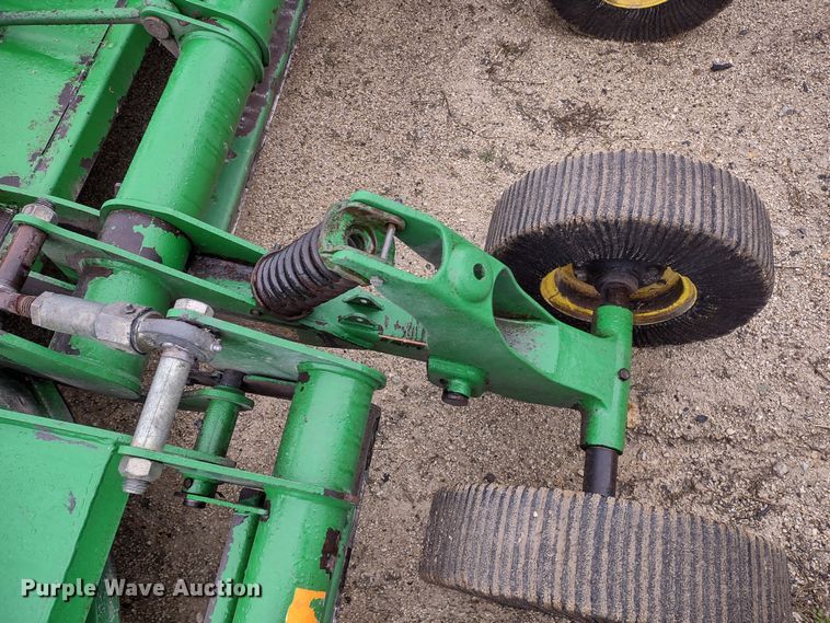 image for item DR8272 John Deere HX15  batwing rotary mower