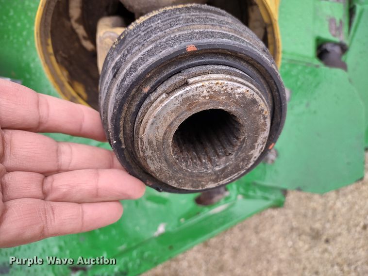 image for item DR8272 John Deere HX15  batwing rotary mower