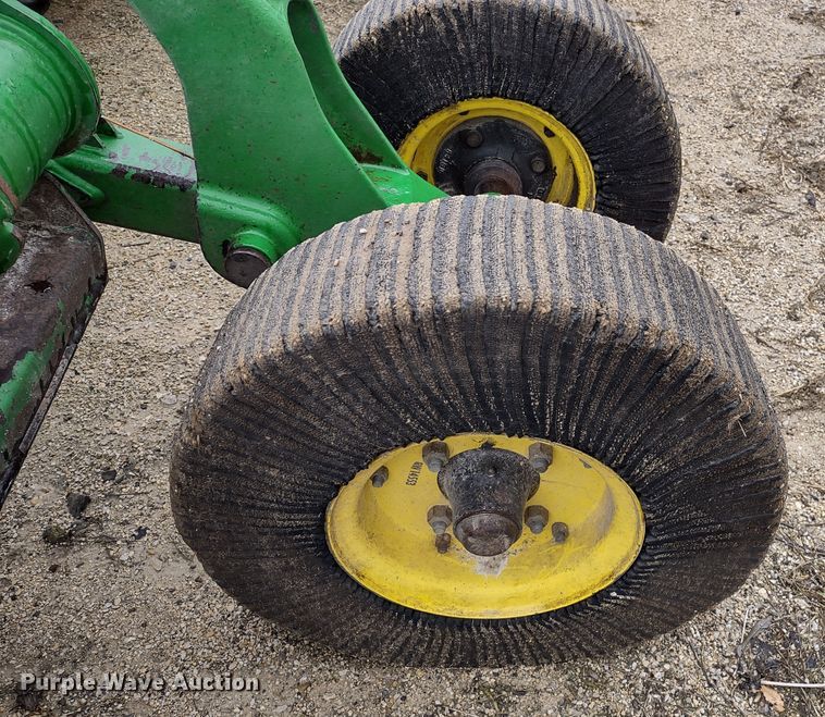 image for item DR8272 John Deere HX15  batwing rotary mower